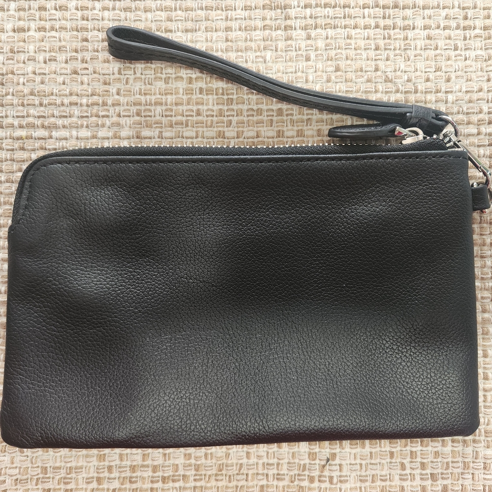 Befen Black Leather Wristlet - Picture 2 of 3
